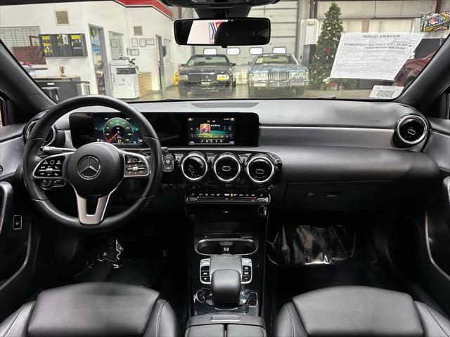 2020 Mercedes-Benz A 220 A 220
