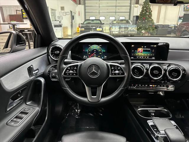 2020 Mercedes-Benz A 220 A 220