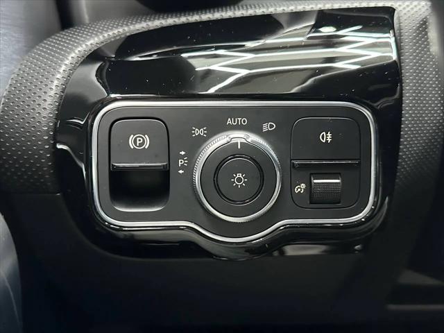 2020 Mercedes-Benz A 220 A 220