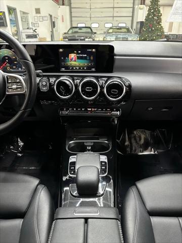 2020 Mercedes-Benz A 220 A 220