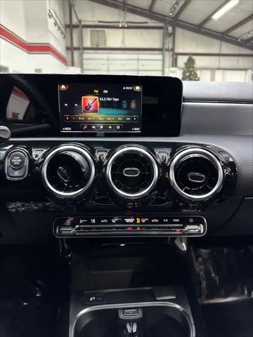 2020 Mercedes-Benz A 220 A 220