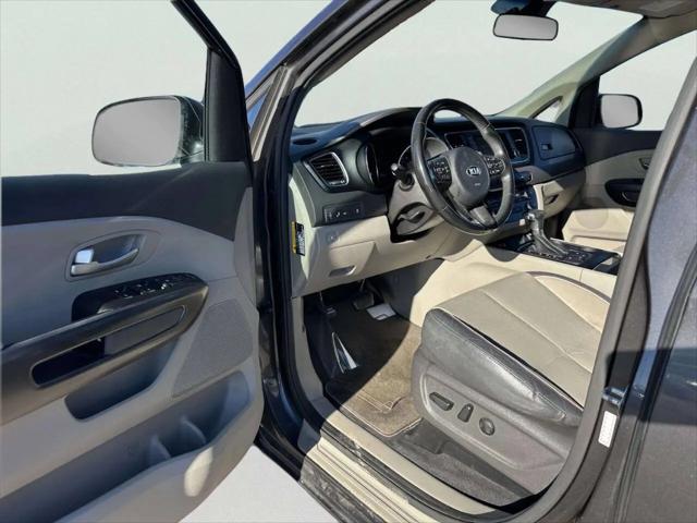 2017 Kia Sedona LX