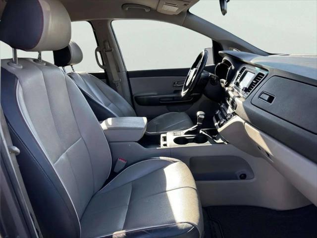 2017 Kia Sedona LX