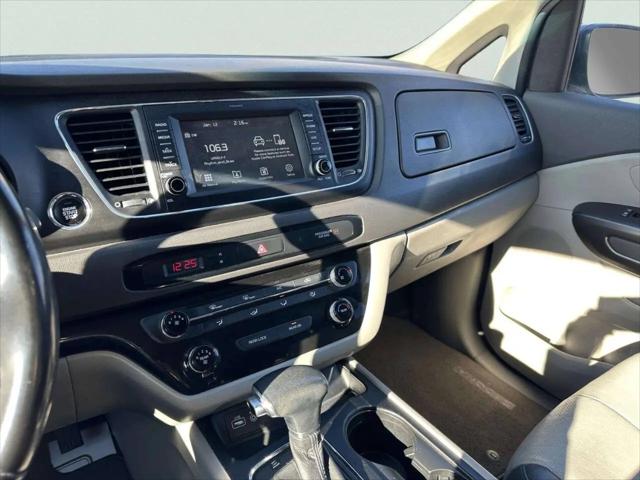 2017 Kia Sedona LX