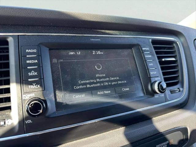 2017 Kia Sedona LX