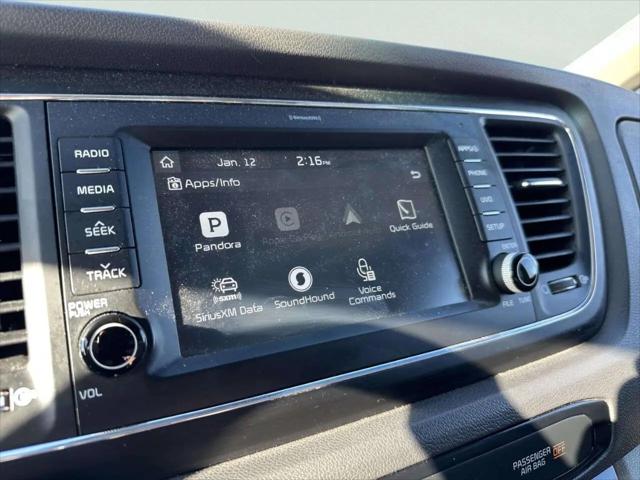 2017 Kia Sedona LX
