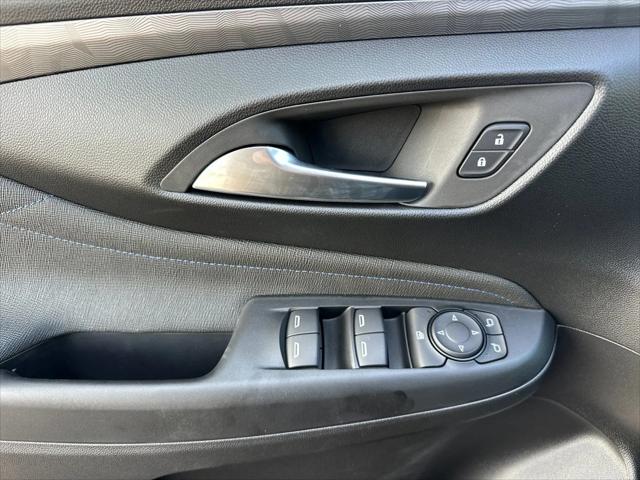 2026 Buick NV Sport Touring FWD