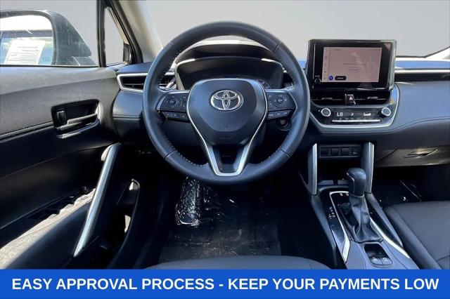 2024 Toyota Corolla Cross LE