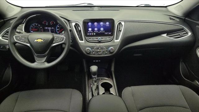 2022 Chevrolet Malibu FWD 1FL