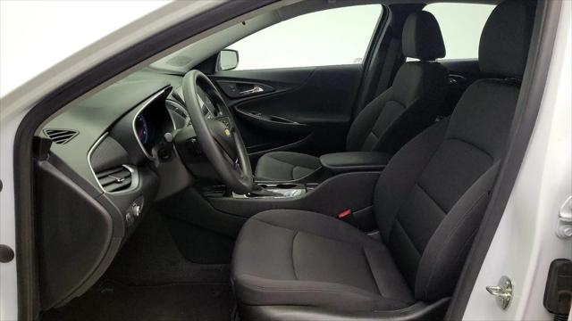 2022 Chevrolet Malibu FWD 1FL