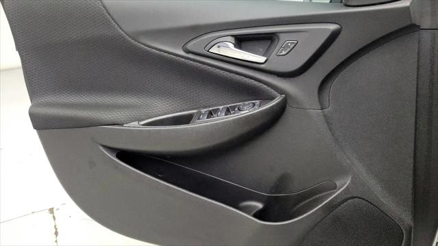 2022 Chevrolet Malibu FWD 1FL