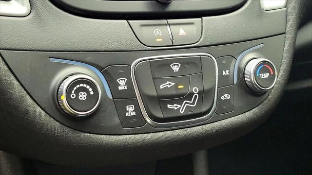 2022 Chevrolet Malibu FWD 1FL