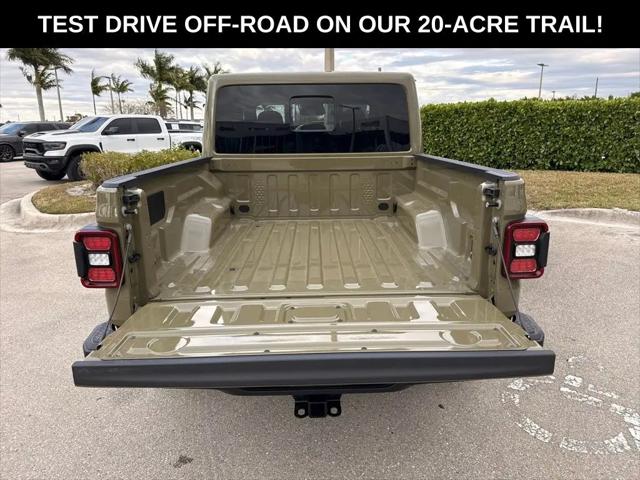 2026 Jeep Gladiator Sport