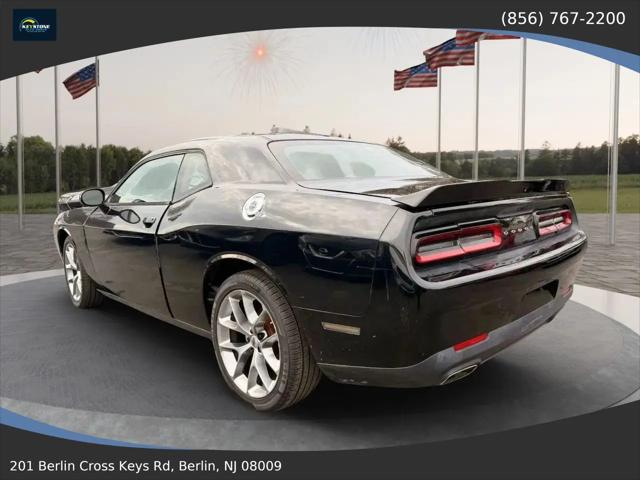 2015 Dodge Challenger SXT