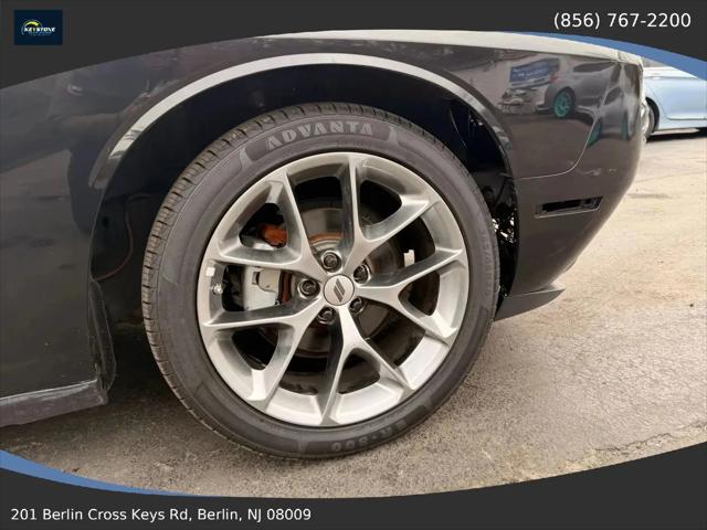 2015 Dodge Challenger SXT