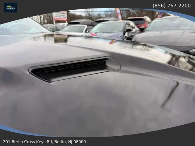 2015 Dodge Challenger SXT