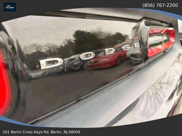 2015 Dodge Challenger SXT