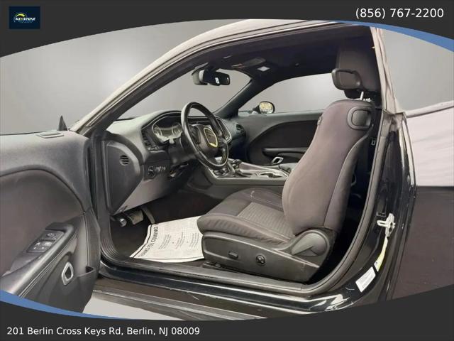 2015 Dodge Challenger SXT