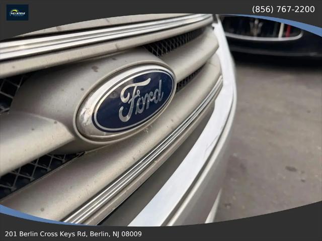 2016 Ford Taurus SE