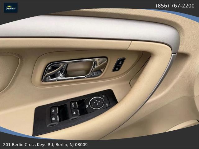 2016 Ford Taurus SE