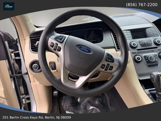2016 Ford Taurus SE