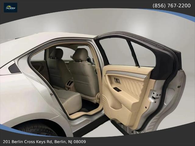 2016 Ford Taurus SE