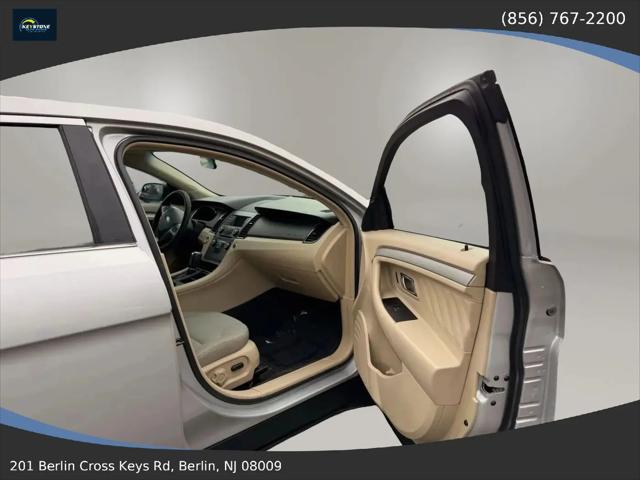 2016 Ford Taurus SE