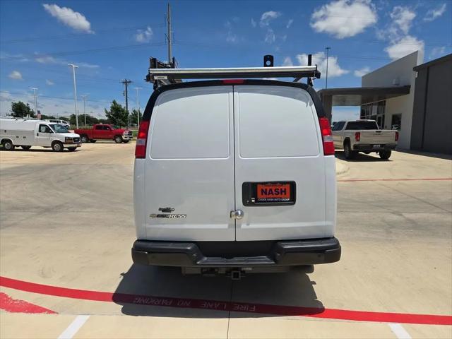 2025 Chevrolet Express Cargo Van RWD 2500 Regular Wheelbase WT
