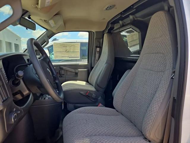 2025 Chevrolet Express Cargo Van RWD 2500 Regular Wheelbase WT
