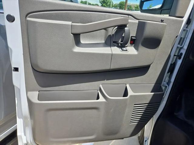 2025 Chevrolet Express Cargo Van RWD 2500 Regular Wheelbase WT