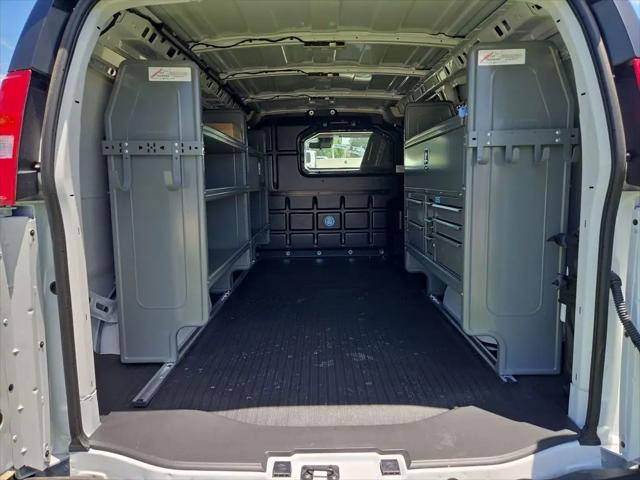 2025 Chevrolet Express Cargo Van RWD 2500 Regular Wheelbase WT