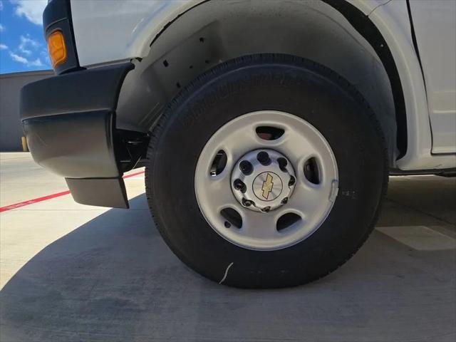2025 Chevrolet Express Cargo Van RWD 2500 Regular Wheelbase WT