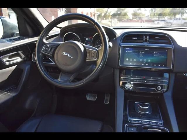 2019 Jaguar F-PACE 25t Premium