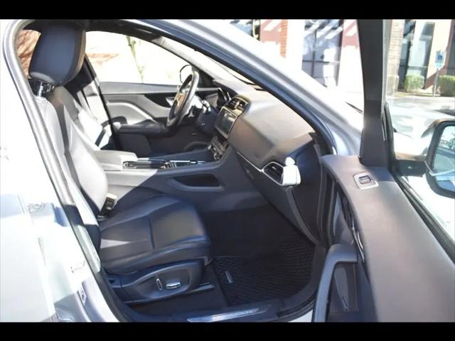 2019 Jaguar F-PACE 25t Premium