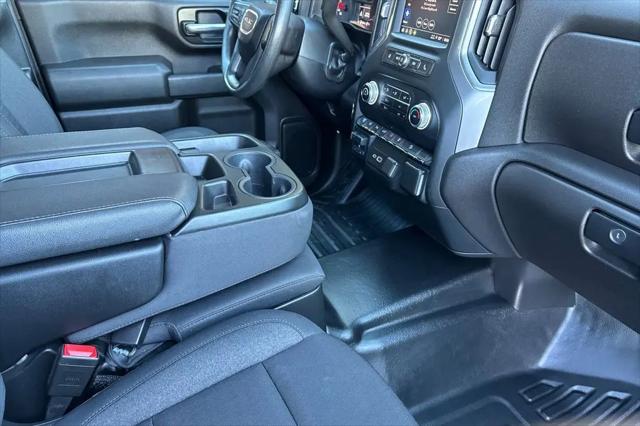 2024 GMC Sierra 2500HD 4WD Crew Cab Standard Bed Pro