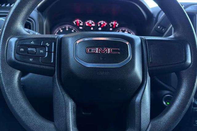 2024 GMC Sierra 2500HD 4WD Crew Cab Standard Bed Pro