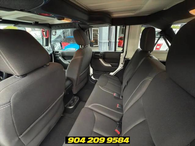 2017 Jeep Wrangler Unlimited Sahara 4x4