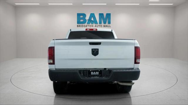 2024 Ram 1500 Classic Warlock Crew Cab 4x2 5'7" Box