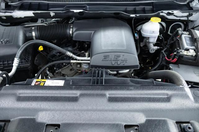 2024 Ram 1500 Classic Warlock Crew Cab 4x2 5'7" Box