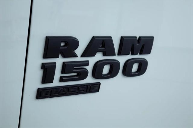 2024 Ram 1500 Classic Warlock Crew Cab 4x2 5'7" Box