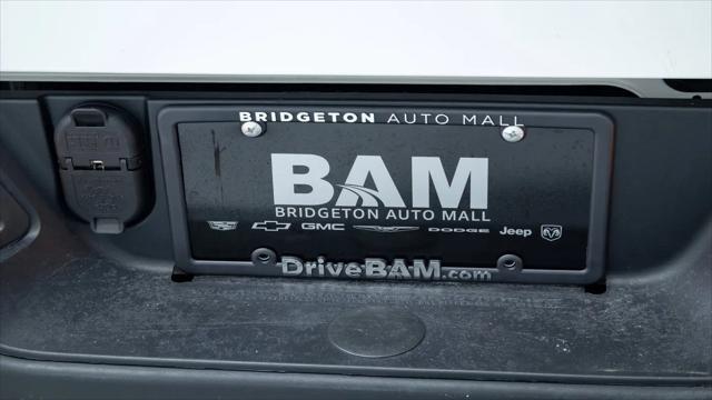 2024 Ram 1500 Classic Warlock Crew Cab 4x2 5'7" Box