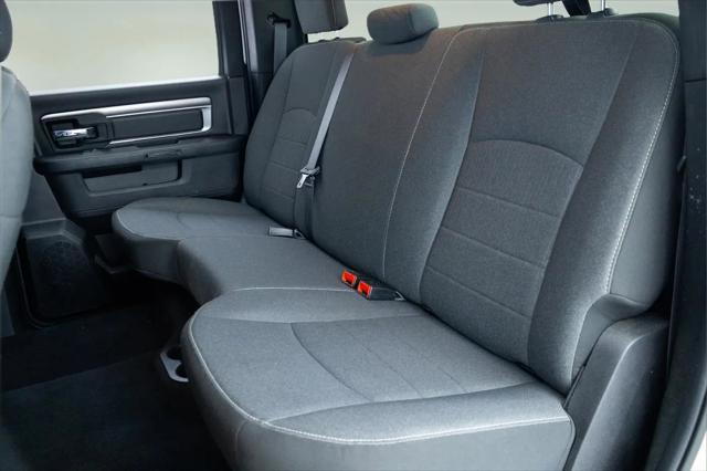 2024 Ram 1500 Classic Warlock Crew Cab 4x2 5'7" Box