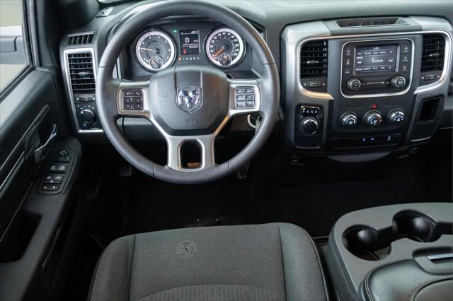 2024 Ram 1500 Classic Warlock Crew Cab 4x2 5'7" Box