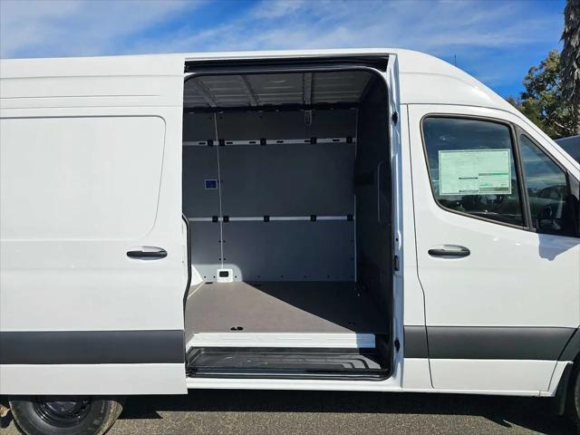 2026 Mercedes-Benz Sprinter 2500 Standard Roof 4-Cyl Diesel