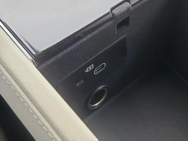 2026 Volvo XC90 Plug-In Hybrid Ultra, T8 AWD, Electric/Gasoline, Bright, 7 Seats