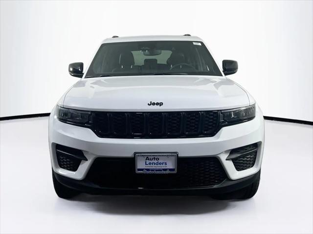 2023 Jeep Grand Cherokee Altitude 4x4