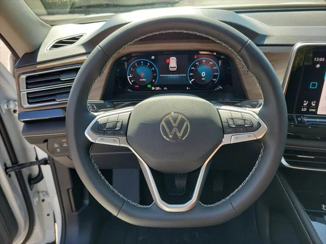 2026 Volkswagen Atlas SE with Technology