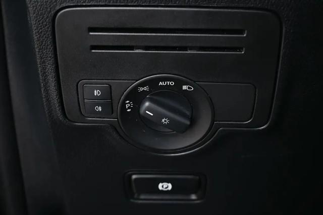 2023 Mercedes-Benz Metris Standard