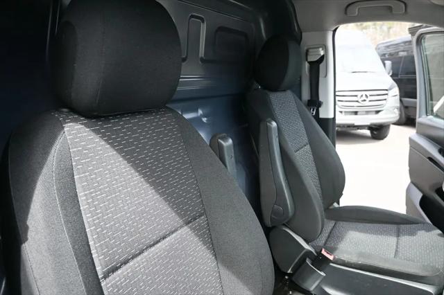 2023 Mercedes-Benz Metris Standard