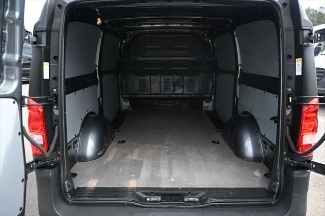 2023 Mercedes-Benz Metris Standard